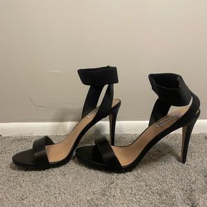 Steve Madden Simple Ankle Strap Stilettos